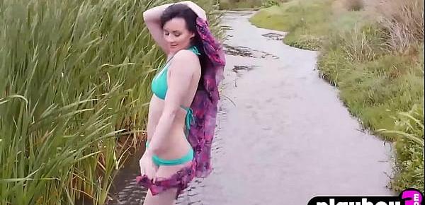  Petite small tits model danced outdoor and she liked it